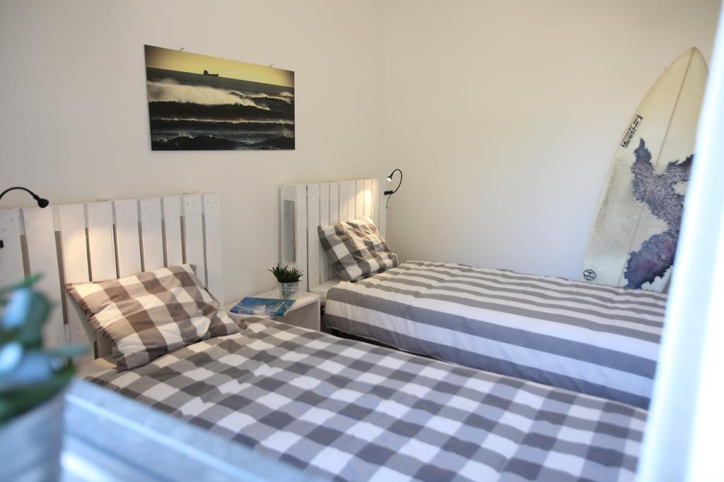 Hostel Moka Surfhouse Ericeira Zimmer foto