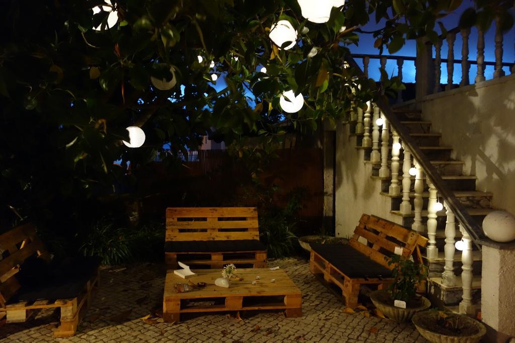 Hostel Moka Surfhouse Ericeira Exterior foto